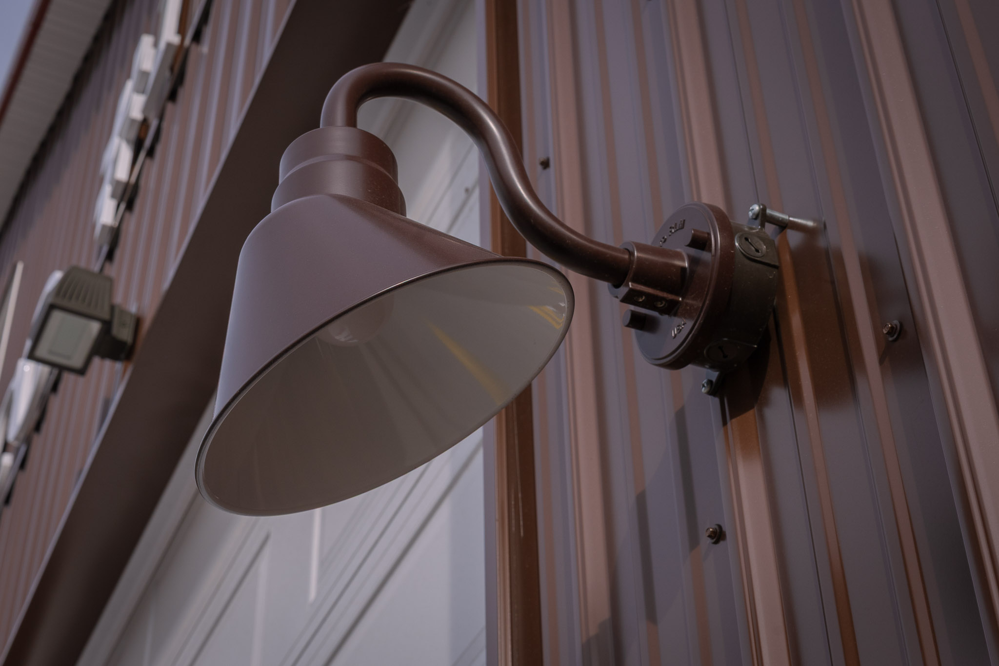 Red Metal Fire Station Exterior Light-16 Red Metal Fire Station Brown Exterior Light MF005
